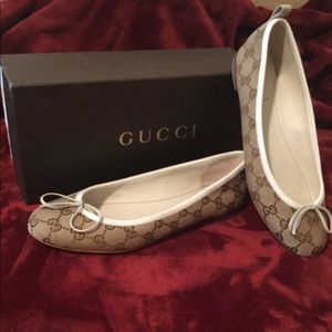 *Authentic* Gucci flats